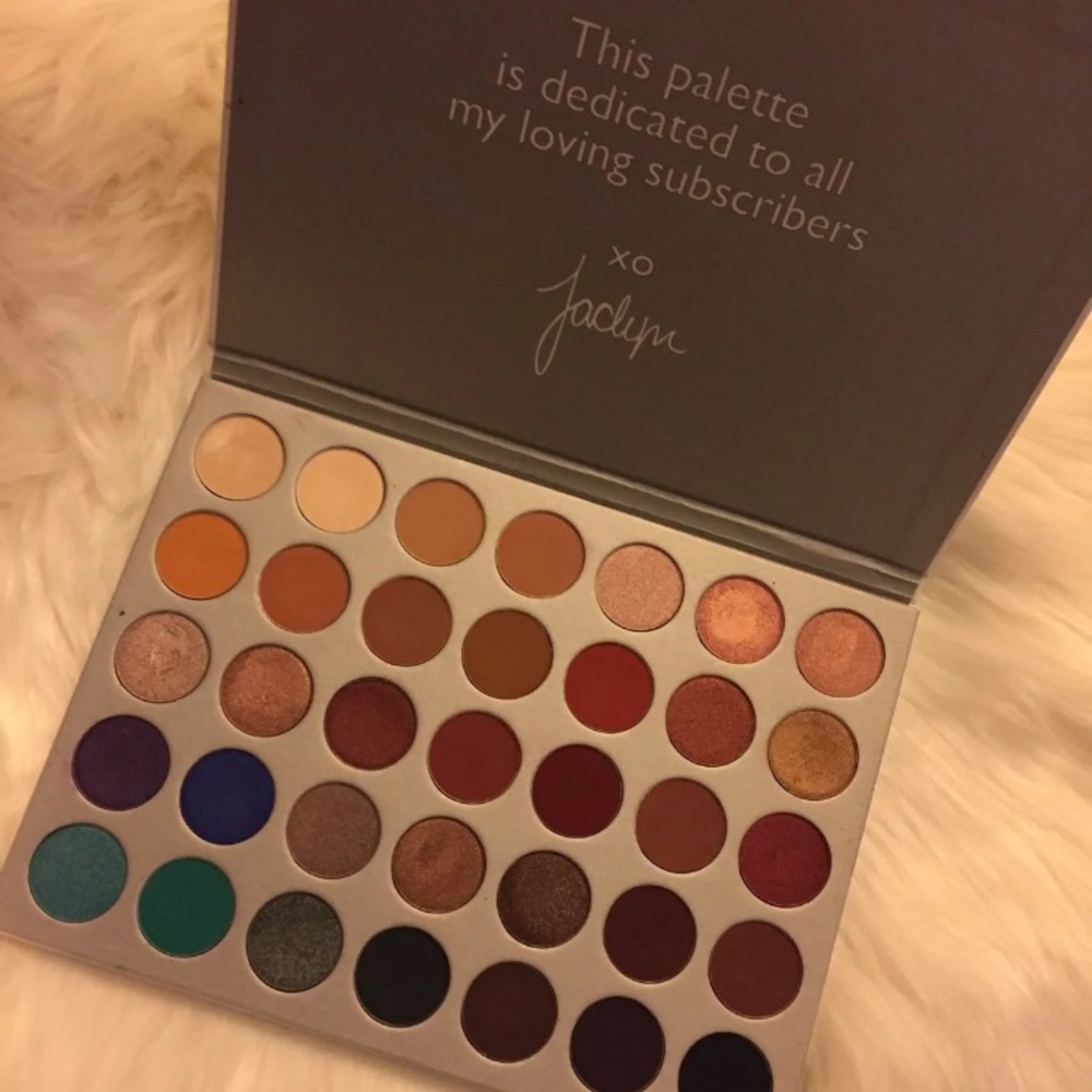 Jaclyn hill Palatte